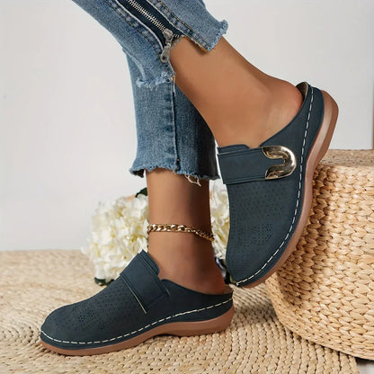 Zoccoli donna traforati | Slip-on con punta ampia e fibbia