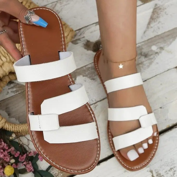 Sandali slide Blandina | Ecopelle morbida e fasce incrociate
