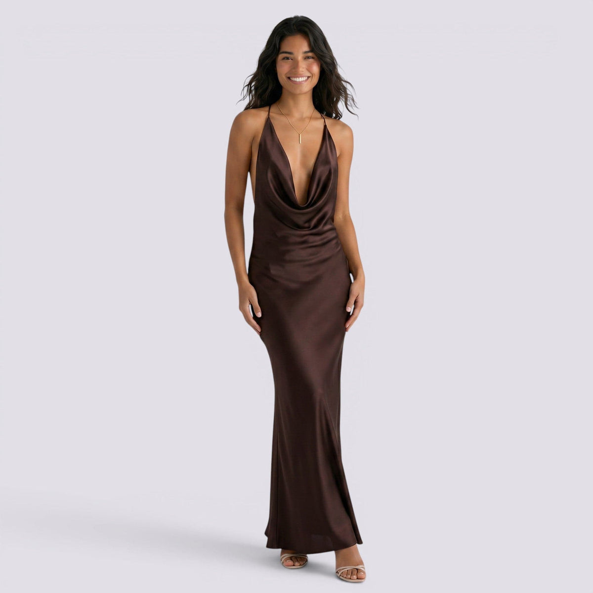 Abito da Sera Donna in Raso con Scollo Halter e Linea Femminile