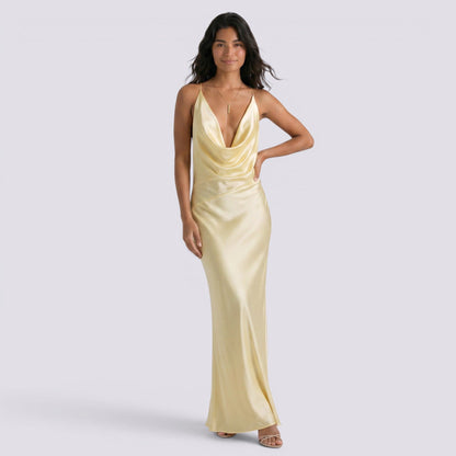 Abito da Sera Donna in Raso con Scollo Halter e Linea Femminile