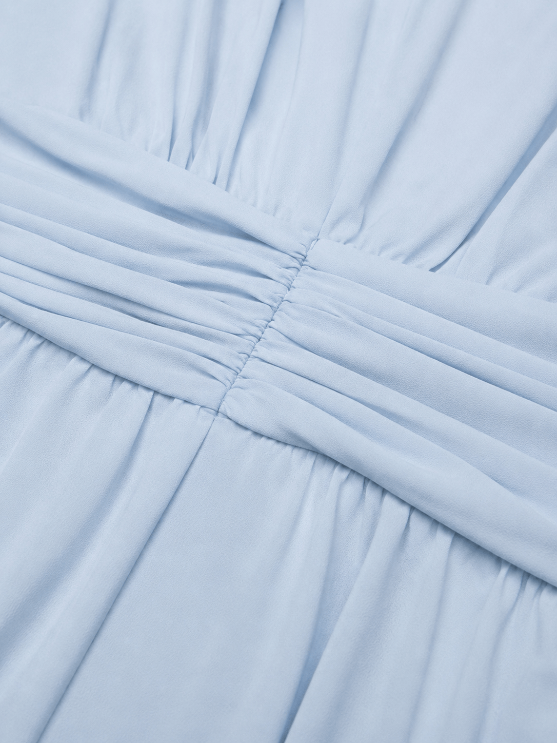 Abito Lungo in Chiffon Fluido con Collo Alto