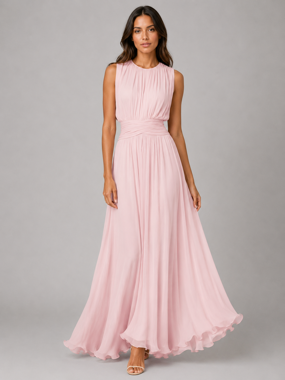 Abito Lungo in Chiffon Fluido con Collo Alto