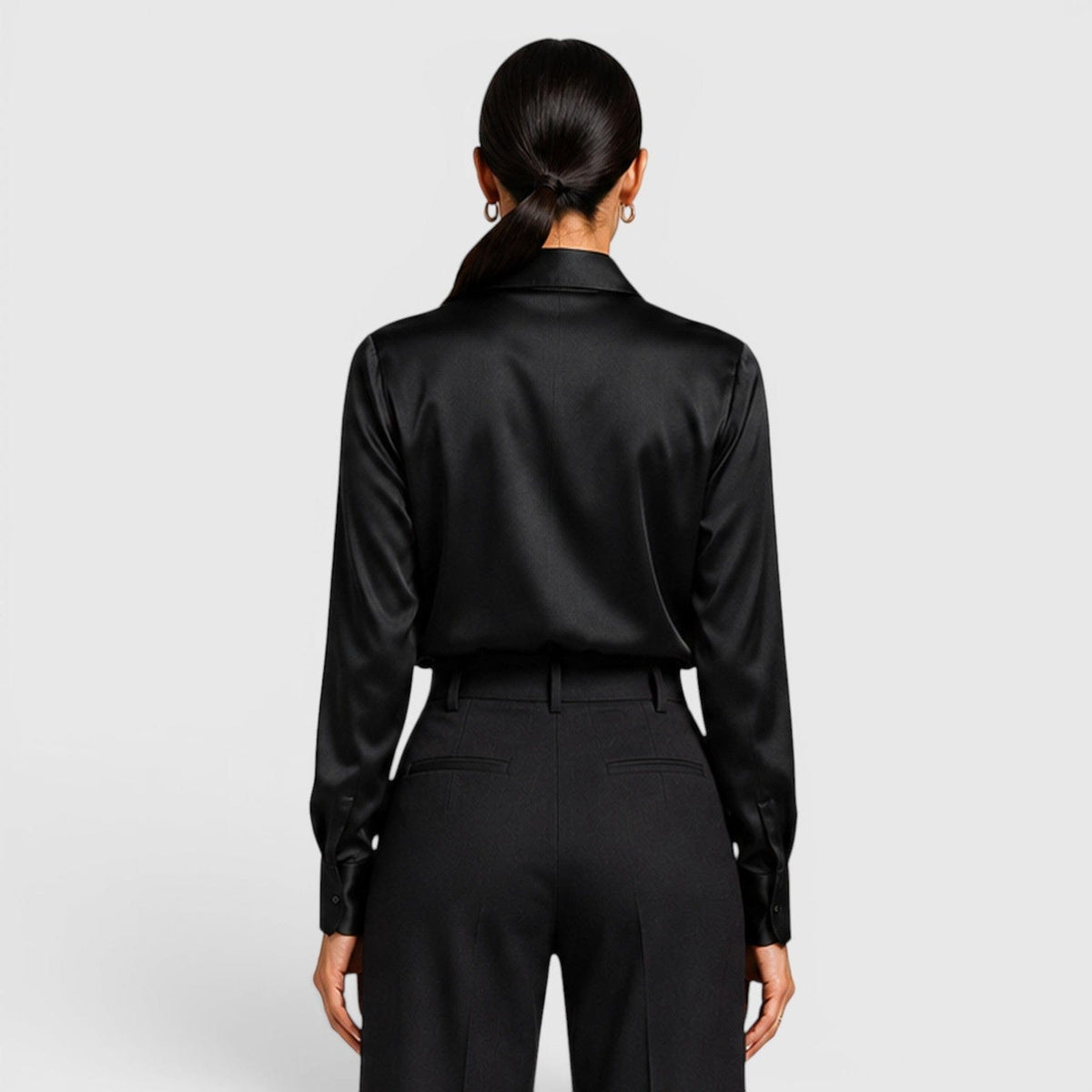 Blusa Donna in Raso Elegante a Maniche Lunghe