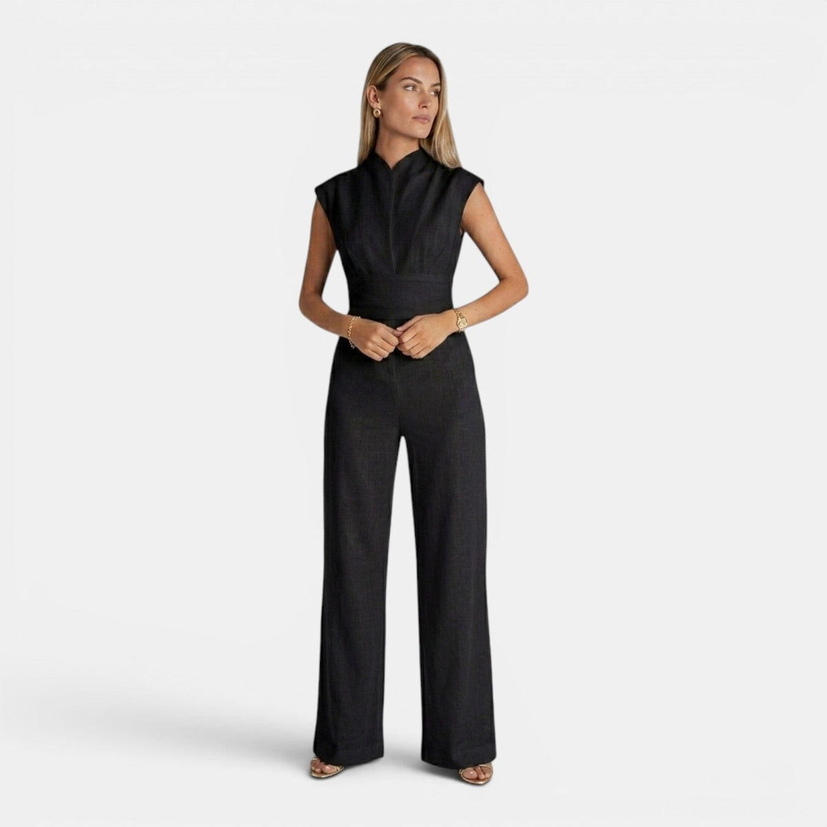 Tuta intera donna elegante con scollo a V e drappeggio fluido