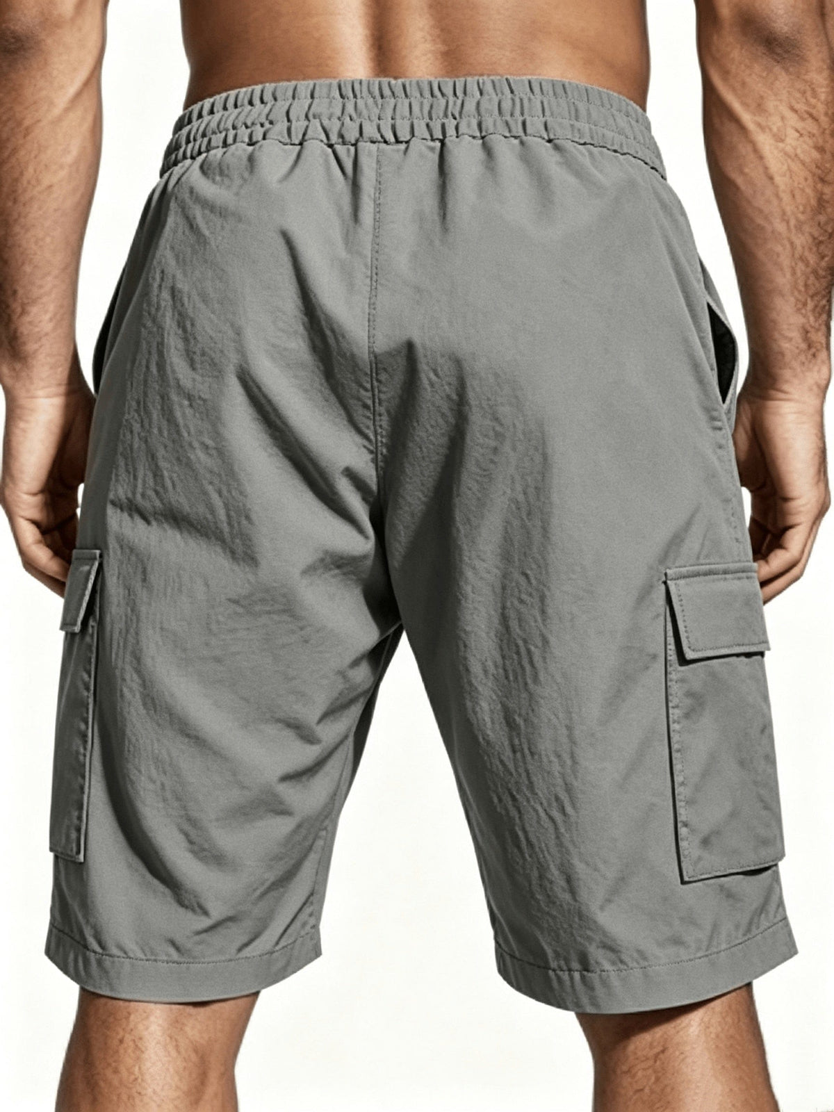 Bermuda cargo uomo con coulisse e tasche a patta