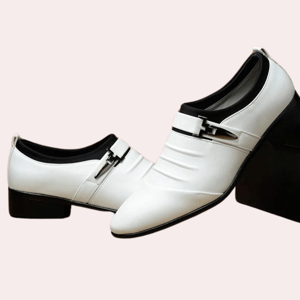 Scarpe Eleganti Uomo Slip-On con Dettaglio Metallico