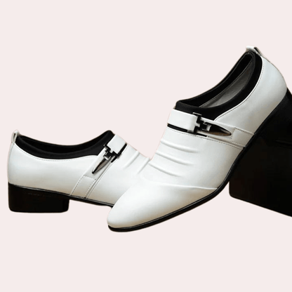 Scarpe Eleganti Uomo Slip-On con Dettaglio Metallico
