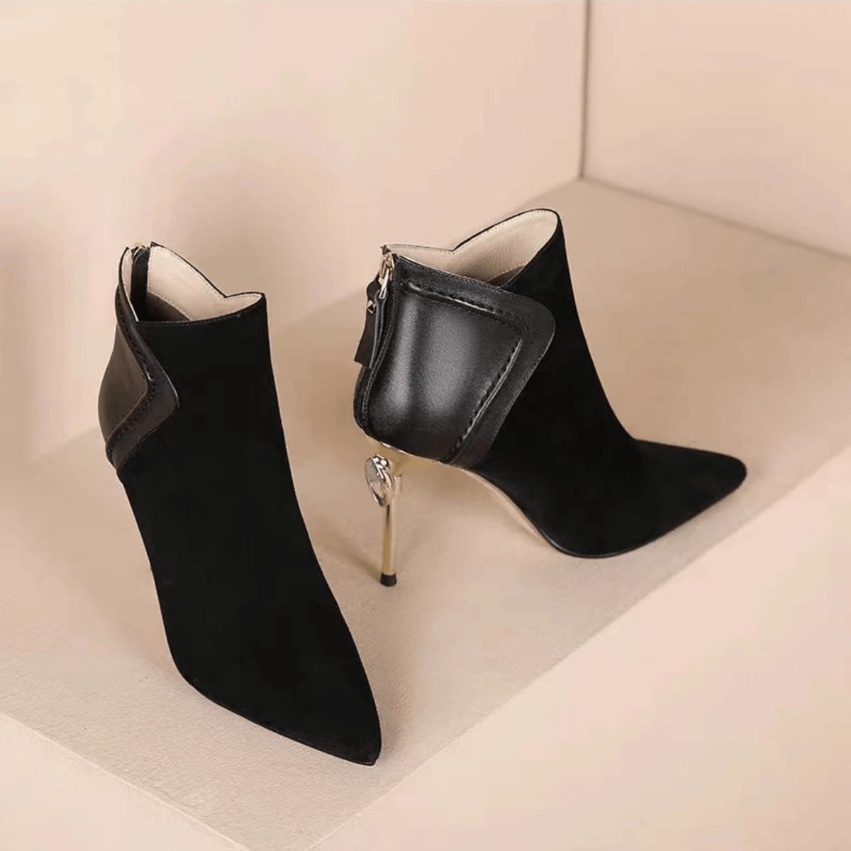Agnella | Stivaletti in Camoscio con Tacco Stiletto